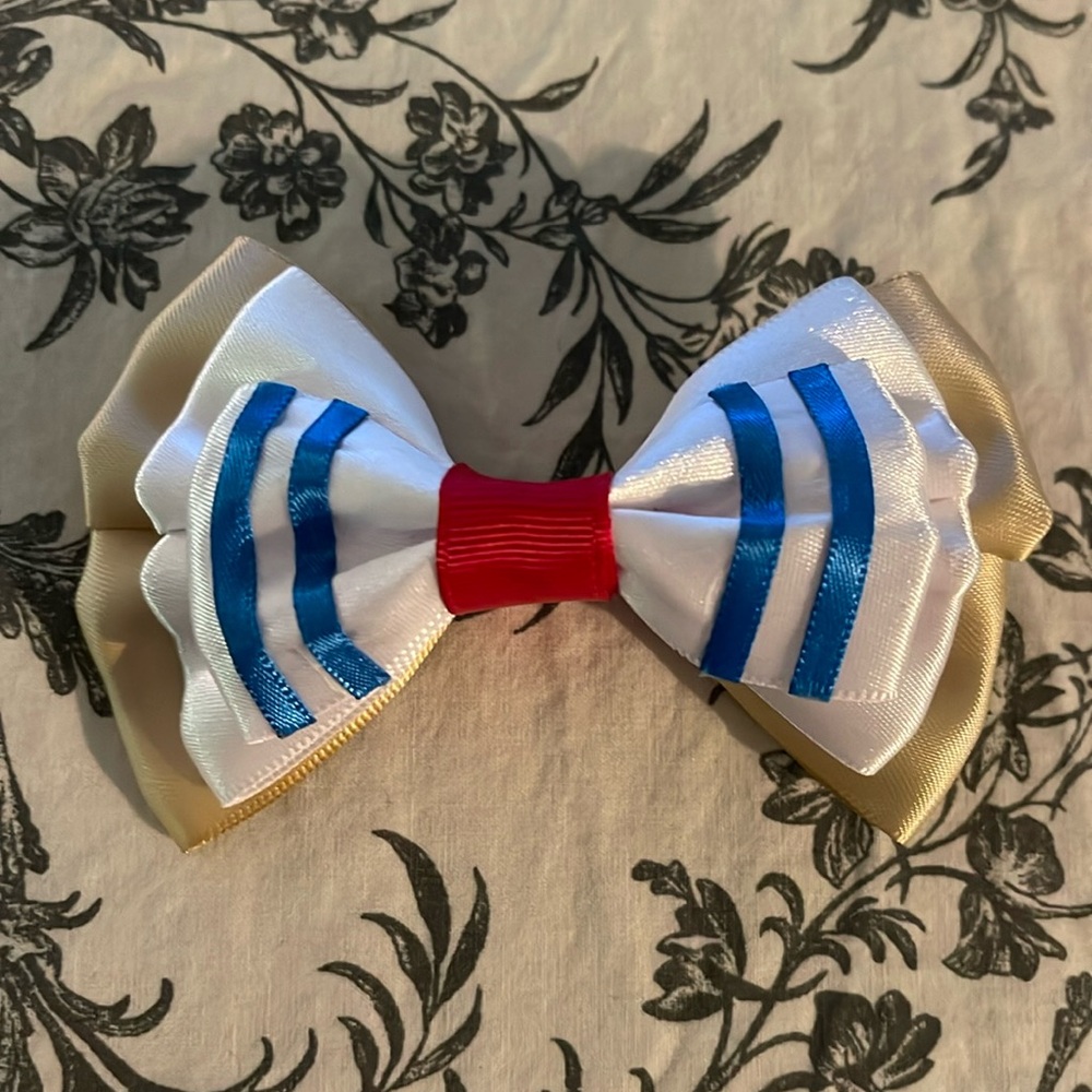 Duffy the Disney bear inspired hair bow